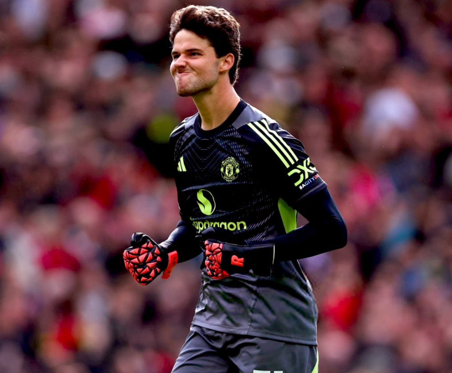 Ruben Amorim reacts to Senne Lammens' Manchester United debut vs Sunderland