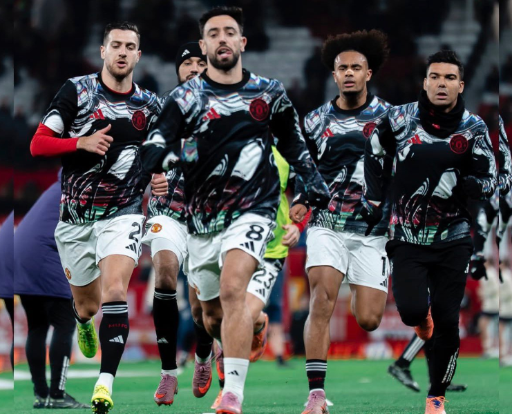 Which Jersey will Manchester United wear against Wolves on Monday?
