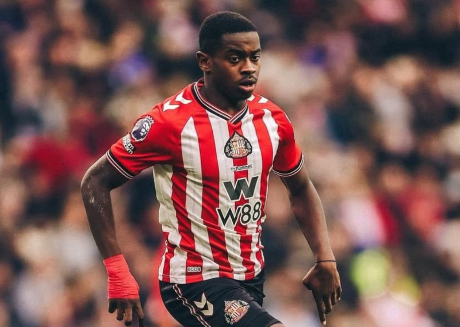 Is Manchester United interested in Sunderland midfielder Noah Sadiki? - Midfield targets revealed