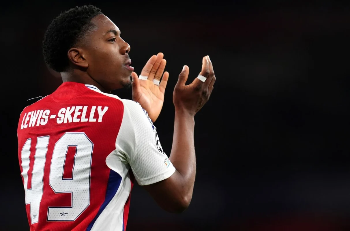 Manchester United to Make Myles Lewis-Skelly Decision as Arsenal Offer Player to the Red Devils